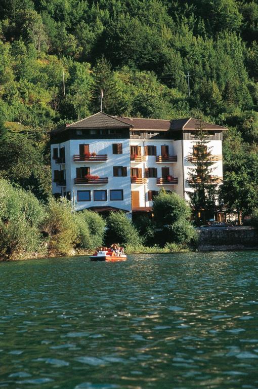 Hotel Acquevive Scanno Kültér fotó